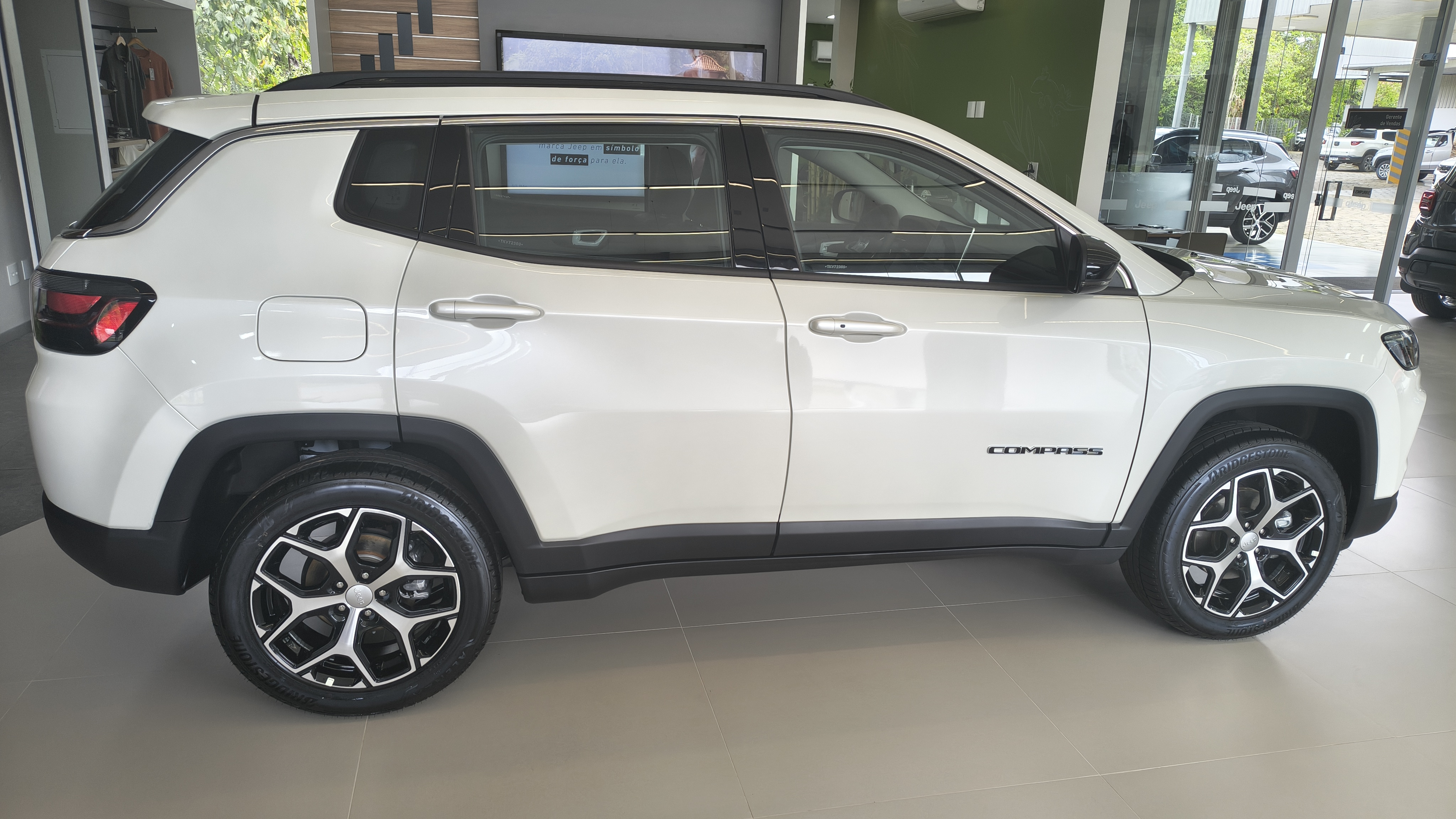 COMPASS 1.3 T270 TURBO FLEX LONGITUDE AT6