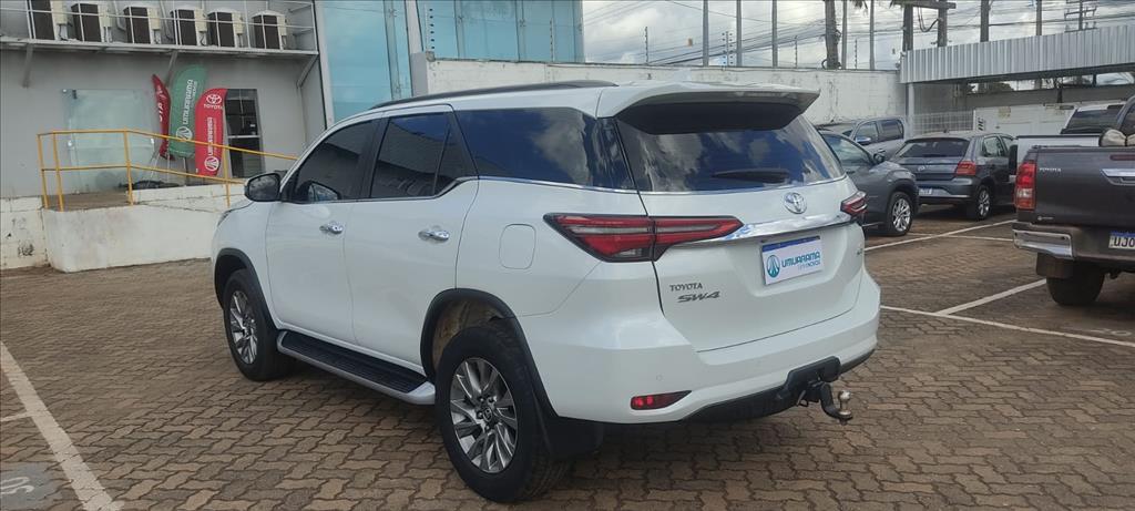 HILUX SW4 2.8 D-4D TURBO DIESEL SRX 4X4 AUTOMÁTICO8