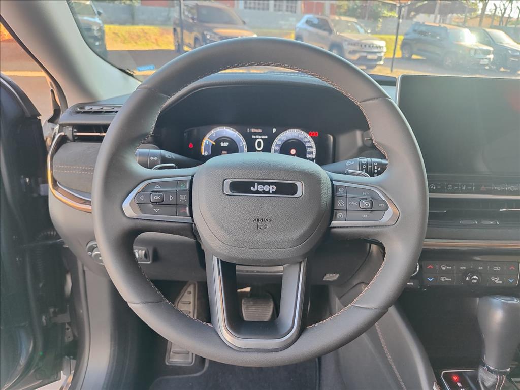 COMMANDER 1.3 T270 TURBO FLEX LIMITED AT6 COMMANDER 1.3 T270 TURBO FLEX LIMITED AT6