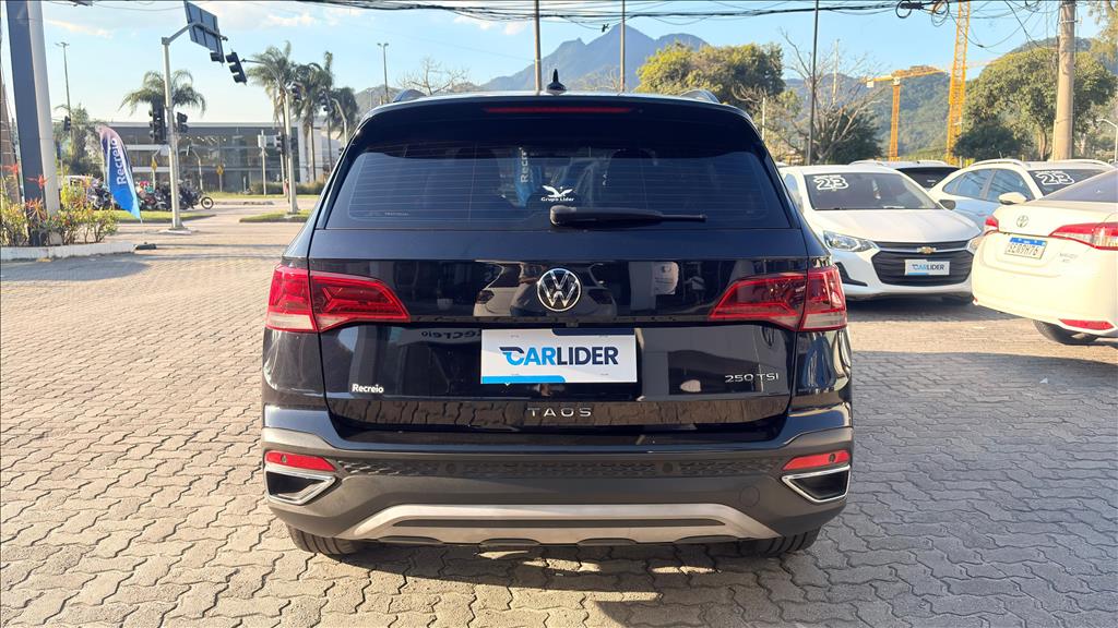 TAOS 1.4 250 TSI TOTAL FLEX COMFORTLINE AUTOMÁTICO3