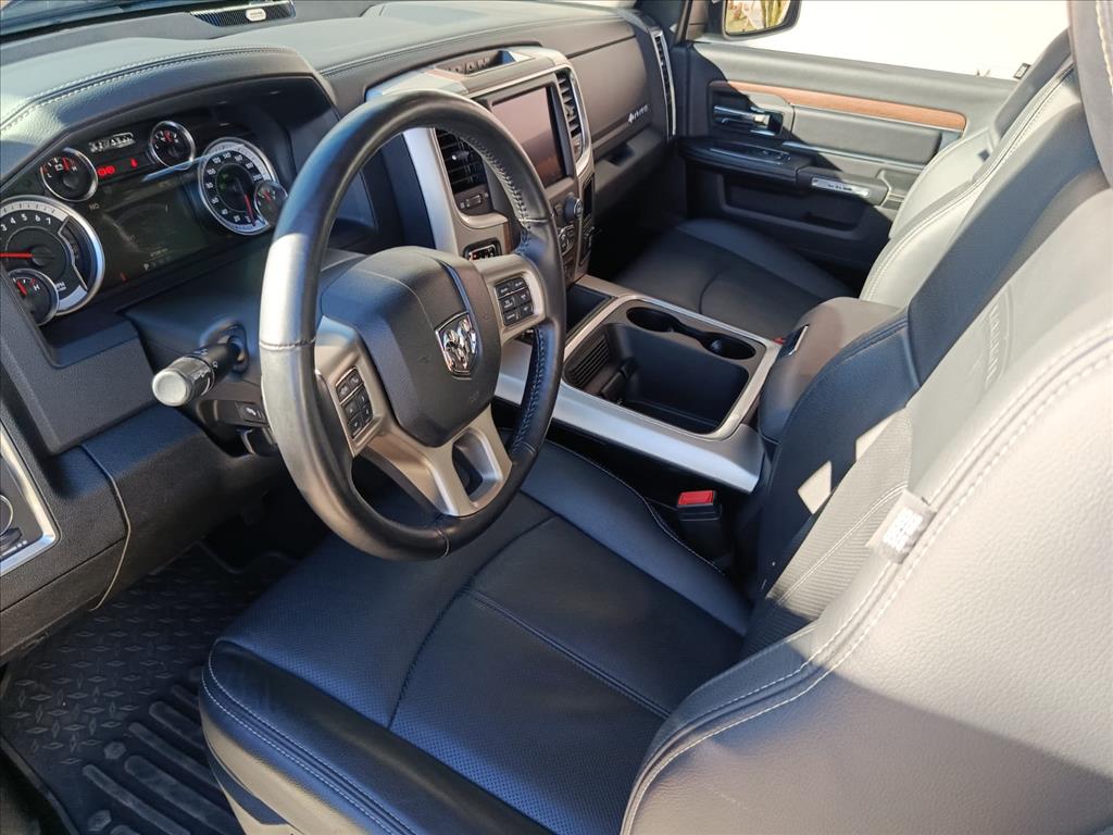 CLASSIC 5.7 V8 GASOLINA LARAMIE CD 4X4 AUTOMÁTICO7