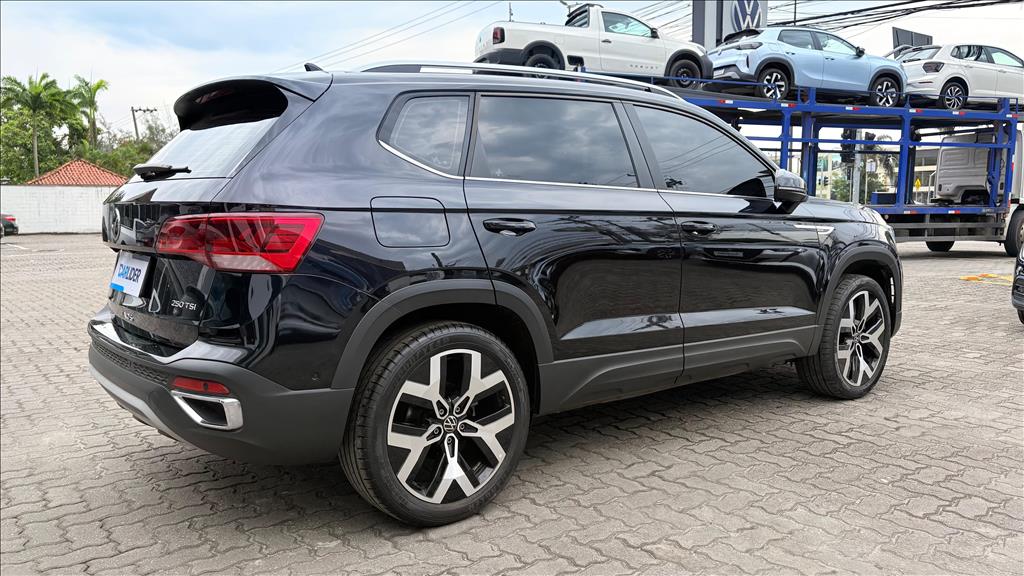 TAOS 1.4 250 TSI TOTAL FLEX HIGHLINE AUTOMÁTICO4