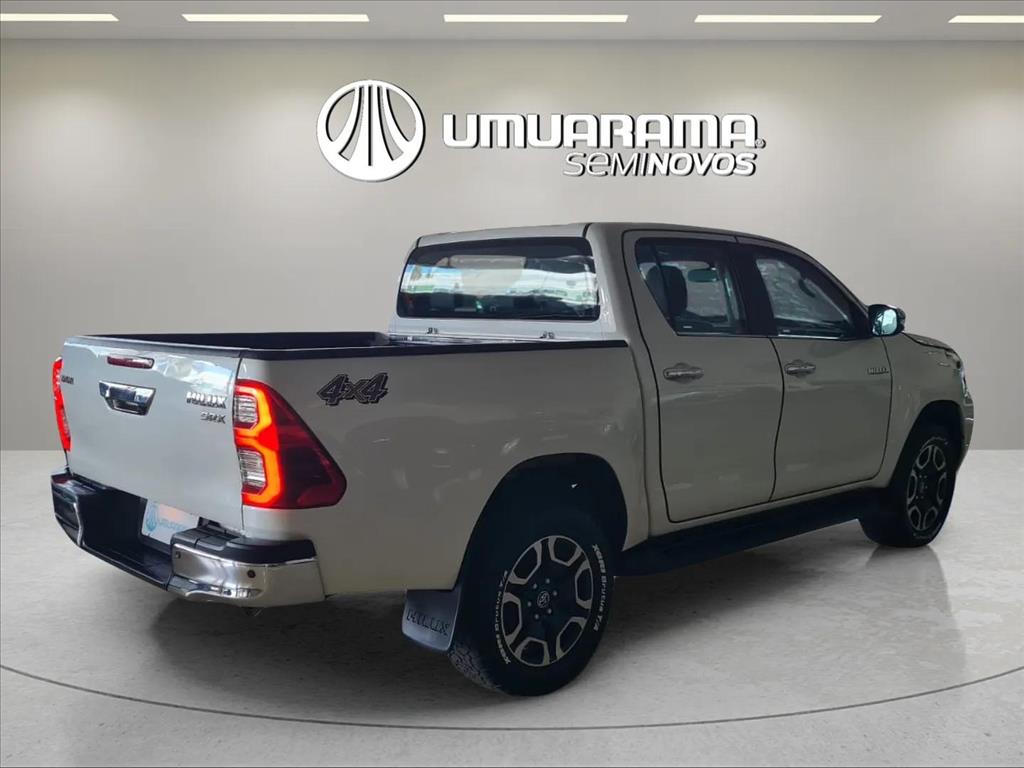 HILUX 2.8 D-4D TURBO DIESEL CD SRX 4X4 AUTOMÁTICO2