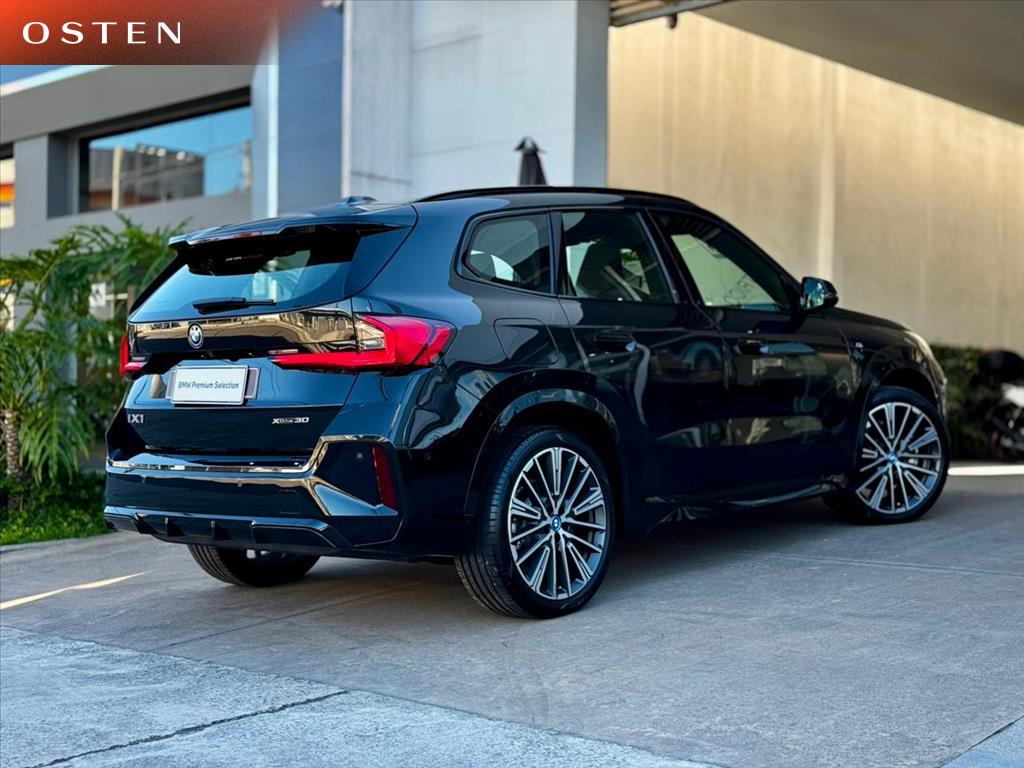 BMW-iX1-ELÉTRICO XDRIVE30 M SPORT