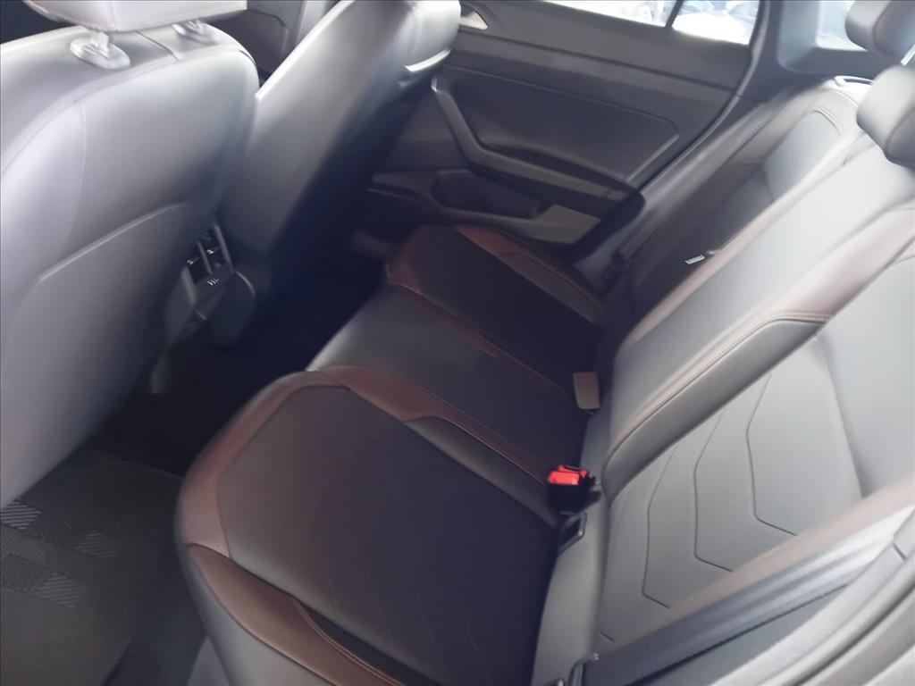 VIRTUS 1.0 200 TSI HIGHLINE AUTOMÁTICO14