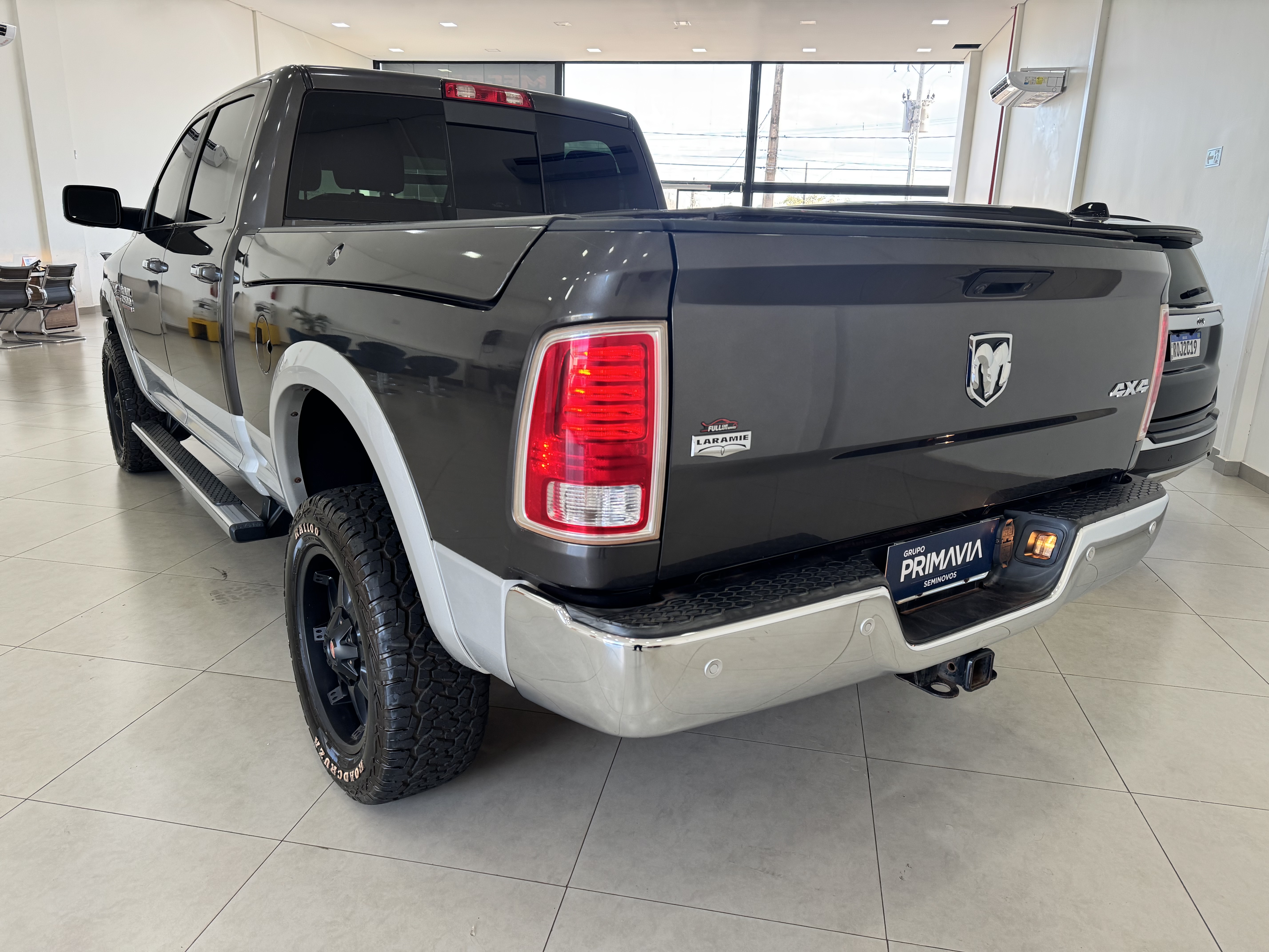 2500 6.7 LARAMIE 4X4 CD I6 TURBO DIESEL 4P AUTOMÁTICO3