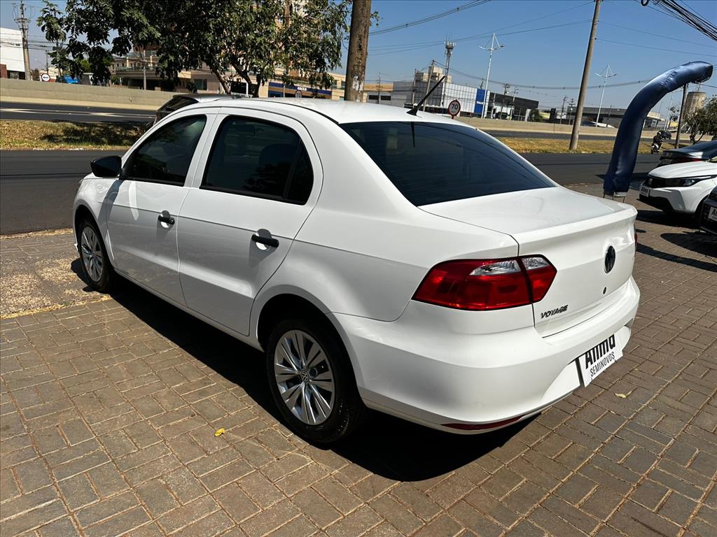 VOYAGE 1.0 12V MPI TOTALFLEX 4P MANUAL