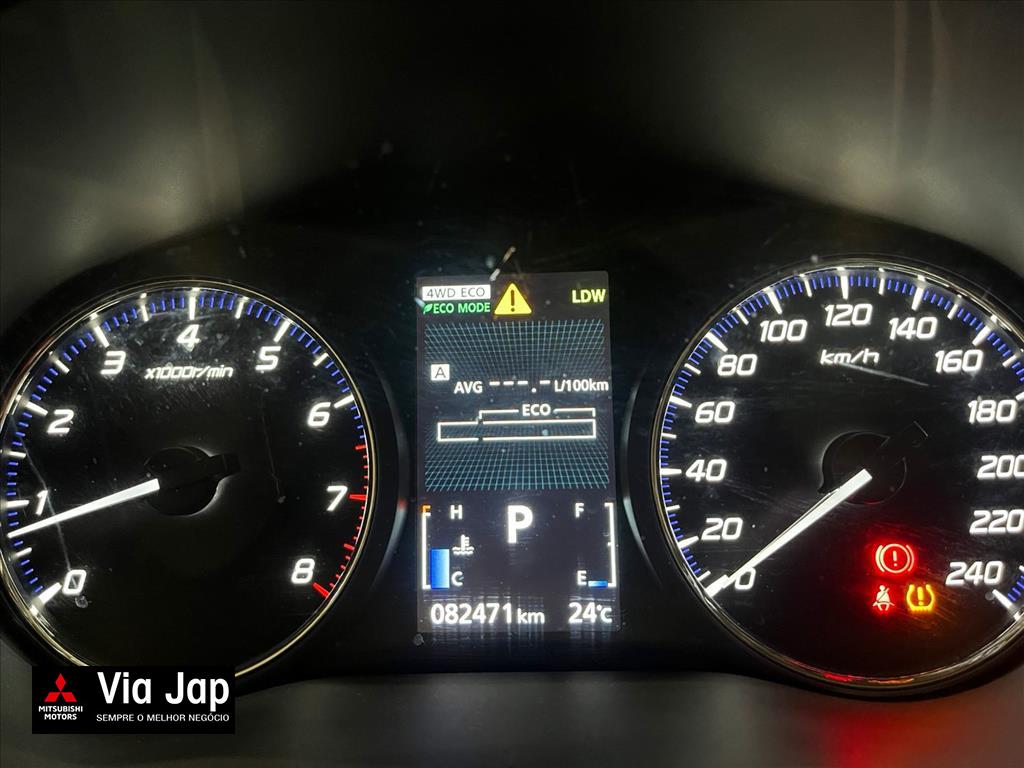 Mitsubishi-OUTLANDER-3.0 MIVEC V6 GASOLINA HPE-S AWD AUTOMÁTICO