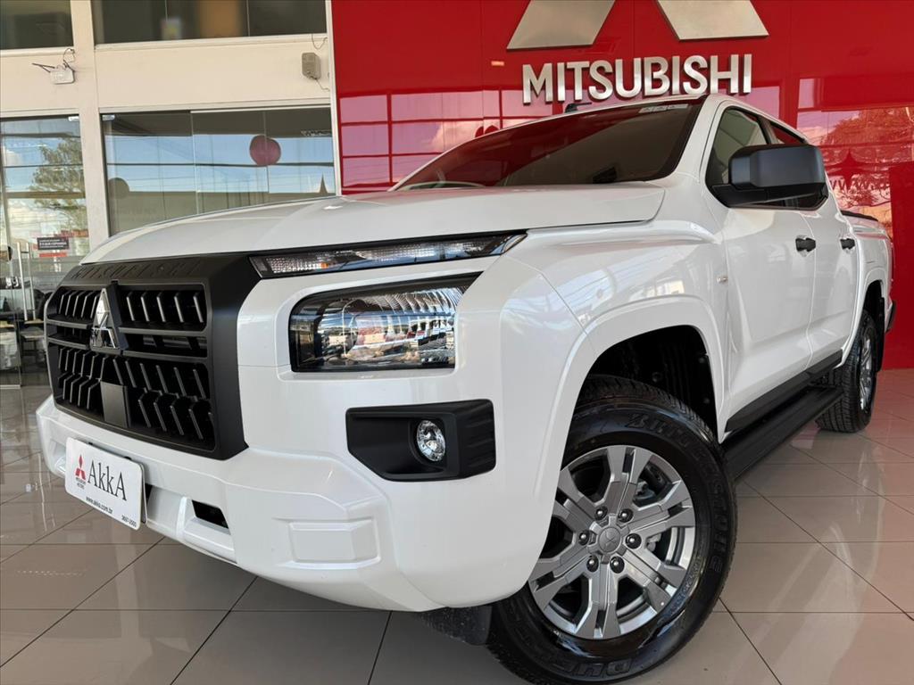 Mitsubishi-TRITON-2.4 BITURBO DIESEL CD GLS 4X4 AUTOMÁTICO