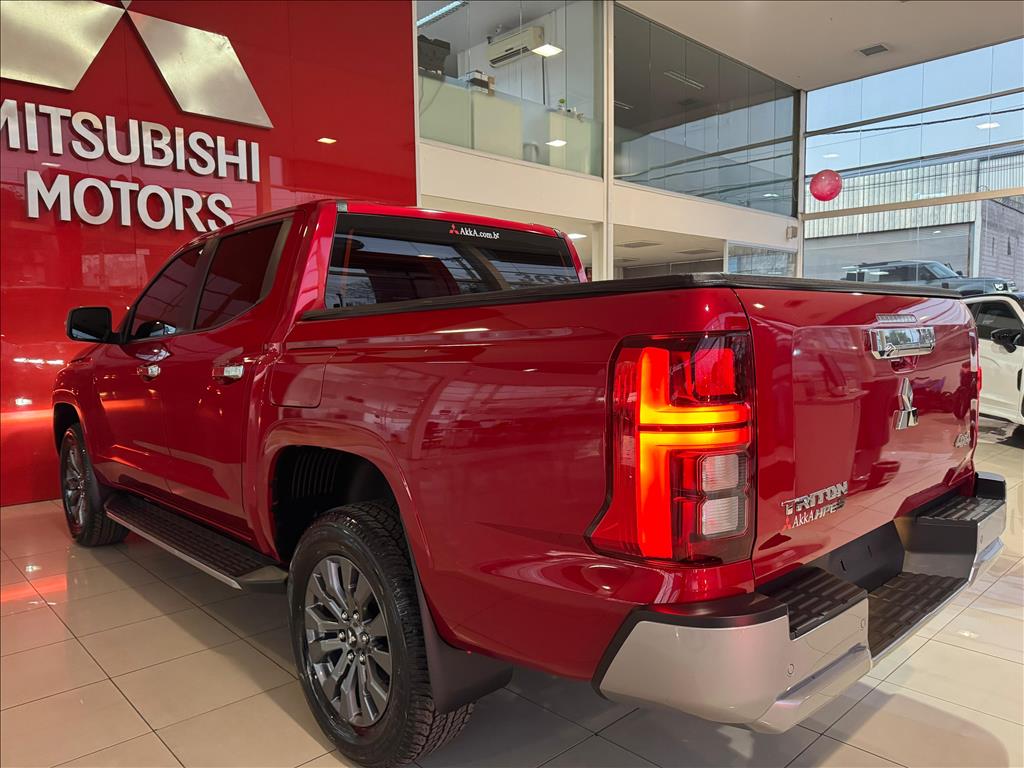 Mitsubishi-TRITON-2.4 BITURBO DIESEL CD HPE-S 4X4 AUTOMÁTICO
