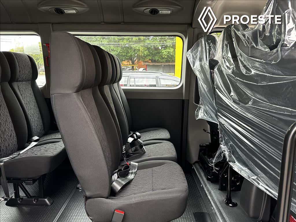 MASTER 2.3 DCI DIESEL MINIBUS EXECUTIVE 16L L3H2 3P MANUAL8