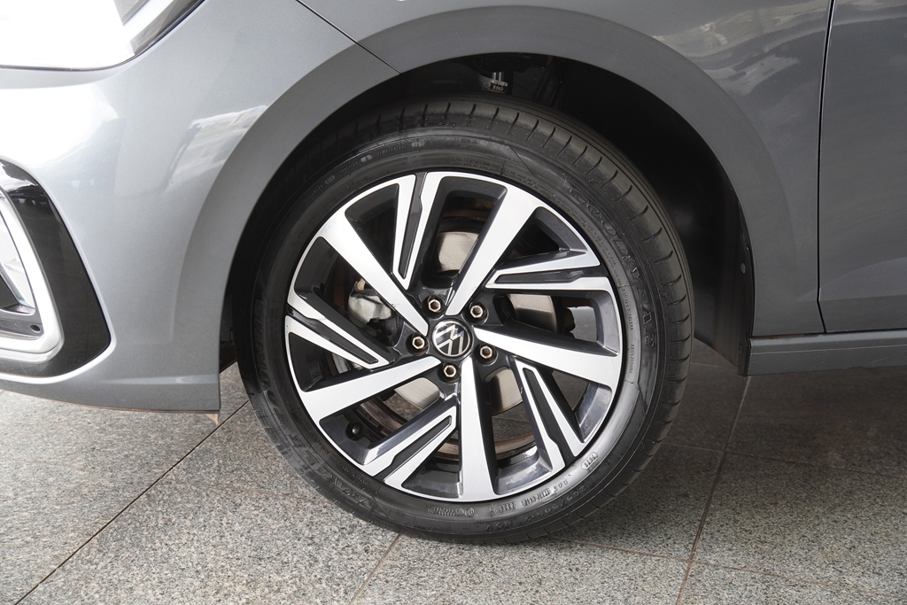 VIRTUS 1.0 200 TSI HIGHLINE AUTOMÁTICO4