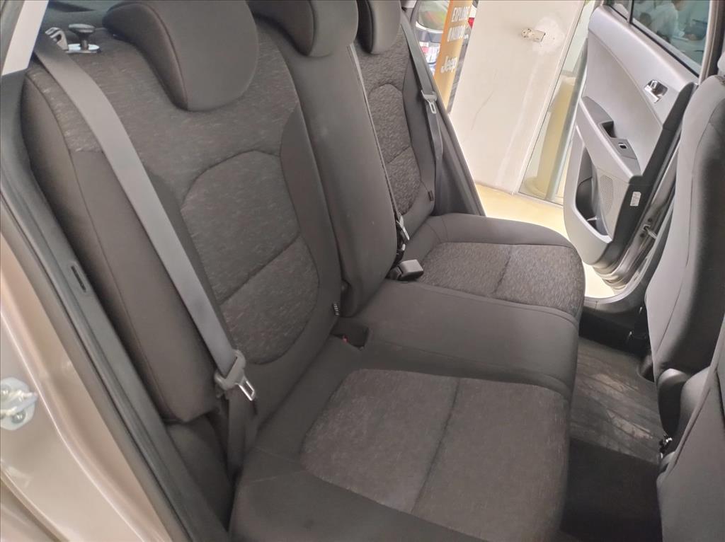 CRETA 1.6 16V FLEX ACTION AUTOMÁTICO14