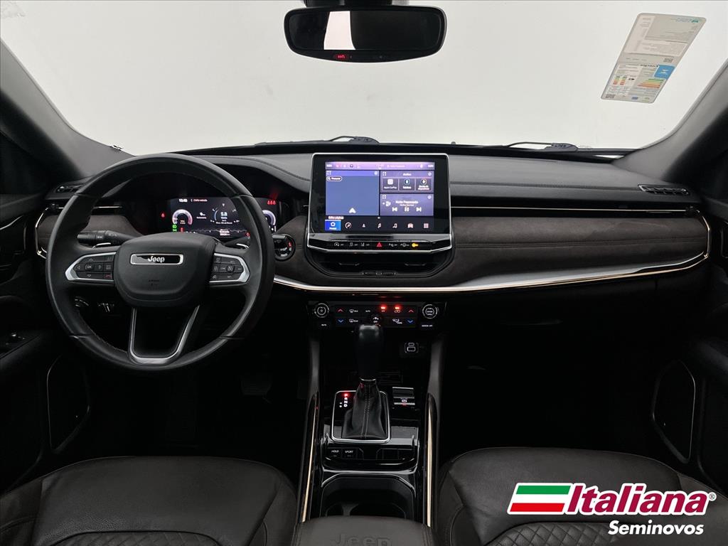 COMMANDER 1.3 T270 TURBO FLEX OVERLAND AT67