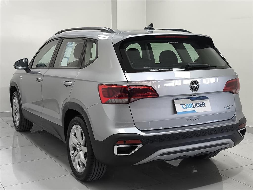 TAOS 1.4 250 TSI TOTAL FLEX COMFORTLINE AUTOMÁTICO15