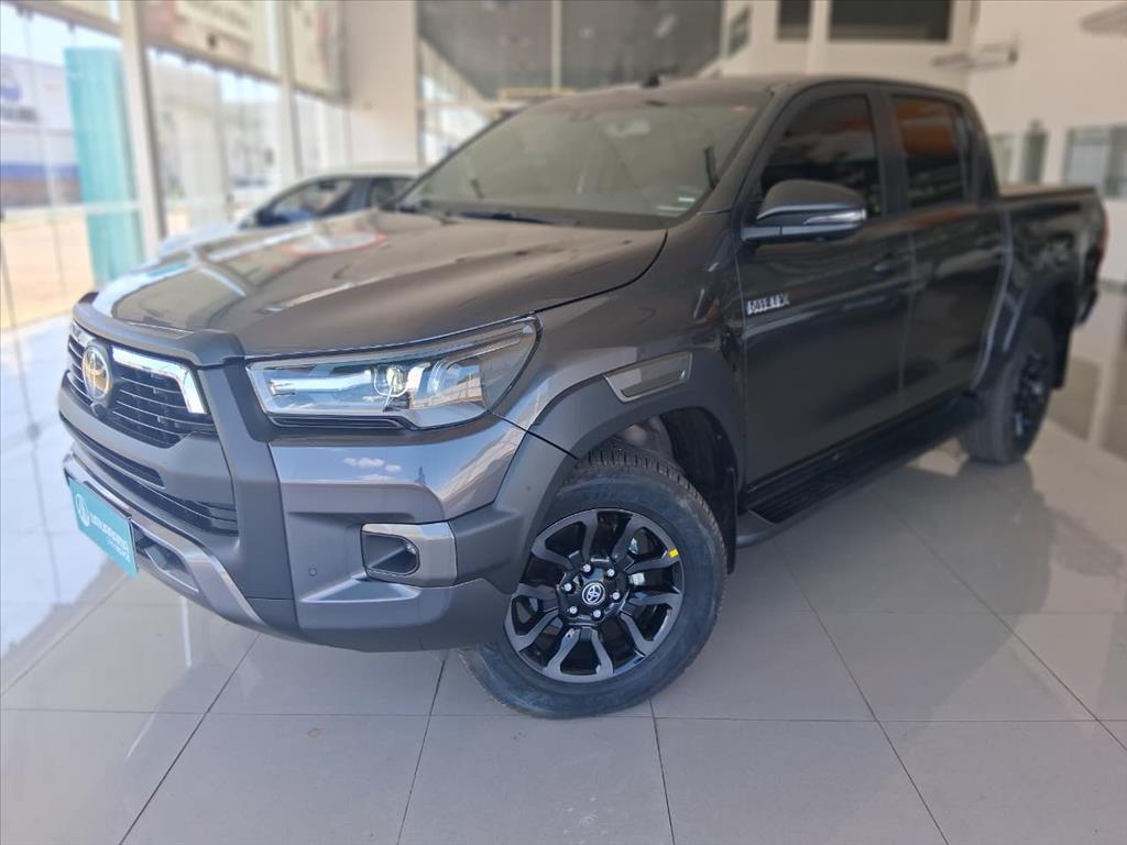 HILUX 2.8 D-4D TURBO DIESEL CD CONQUEST 4X4 AUTOMÁTICO