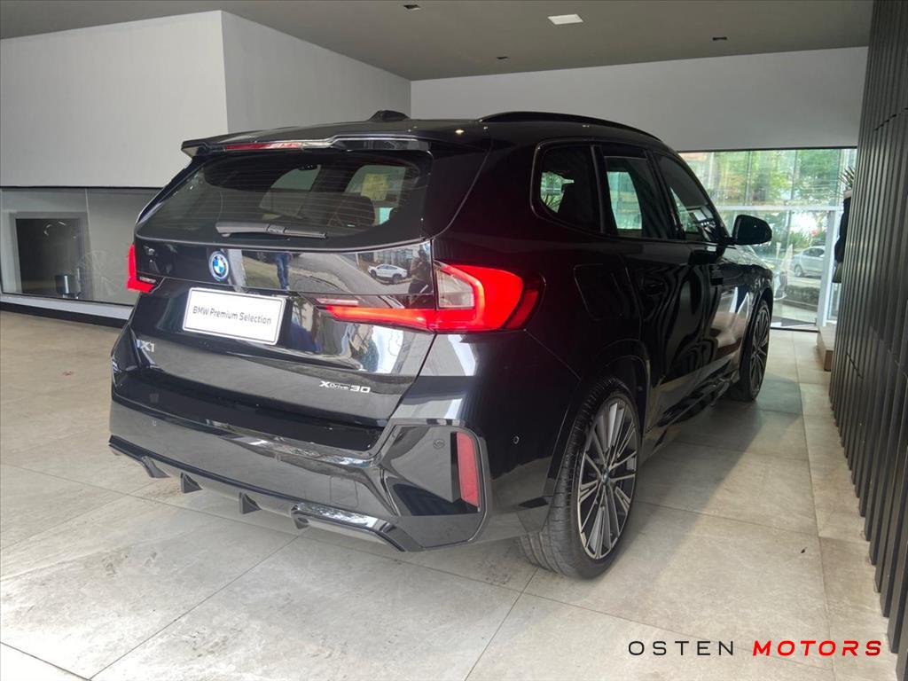 BMW-iX1-ELÉTRICO XDRIVE30 M SPORT