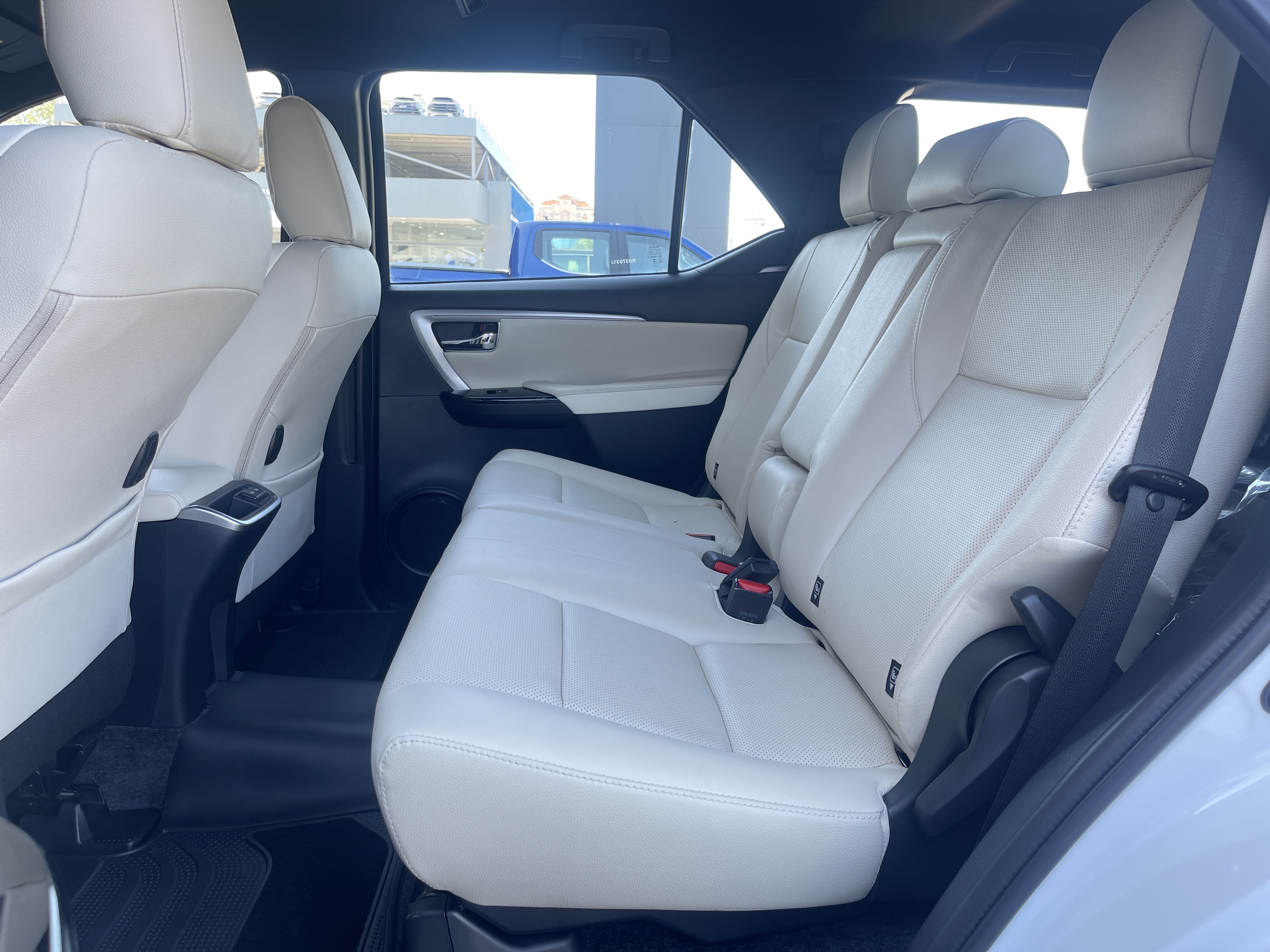 HILUX SW4 2.8 D-4D TURBO DIESEL DIAMOND 7L 4X4 AUTOMÁTICO8