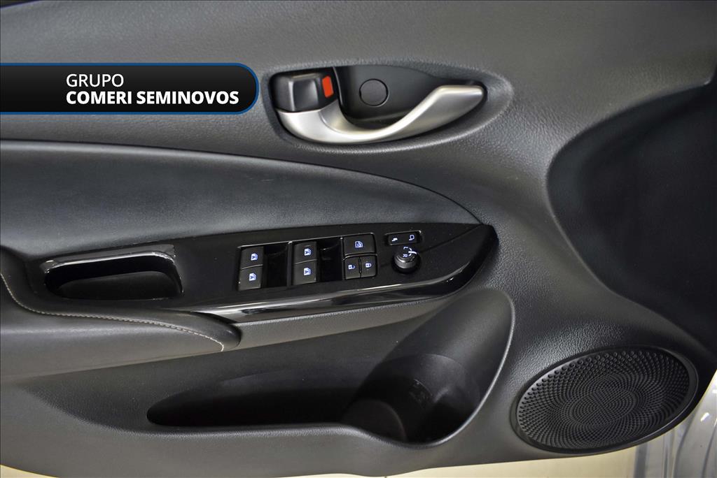 YARIS 1.5 16V FLEX SEDAN XLS CONNECT MULTIDRIVE13