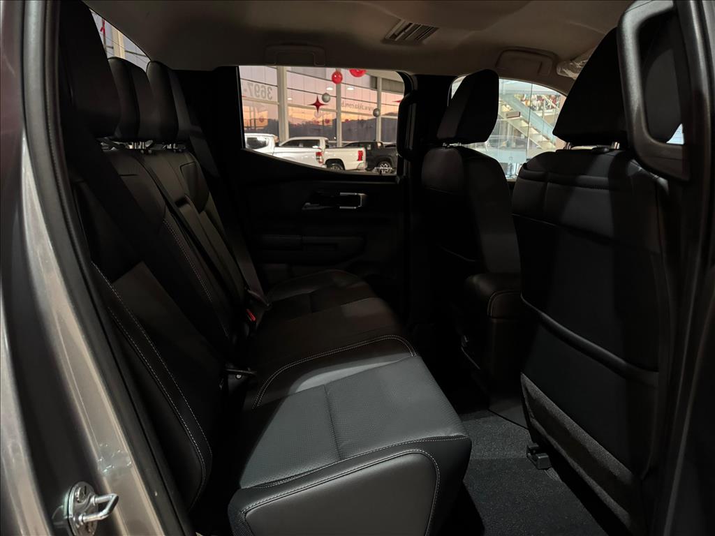 Mitsubishi-TRITON-2.4 BITURBO DIESEL CD HPE-S 4X4 AUTOMÁTICO