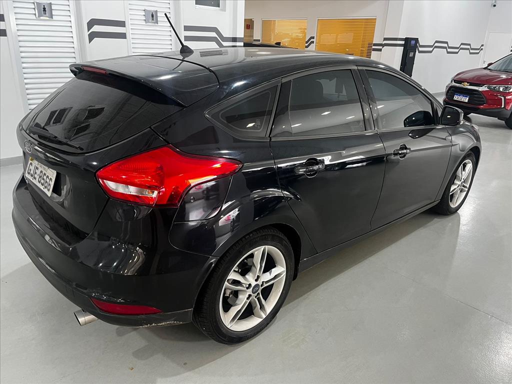 FOCUS 1.6 SE 16V FLEX 4P MANUAL5