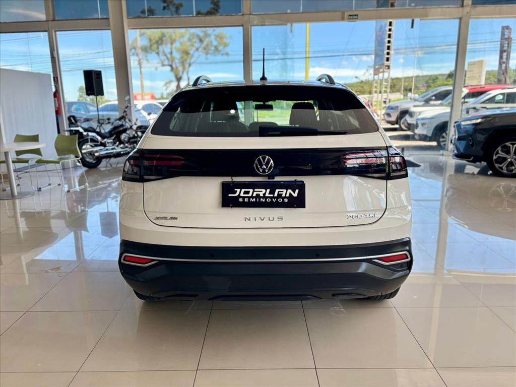 NIVUS 1.0 200 TSI TOTAL FLEX COMFORTLINE AUTOMÁTICO5