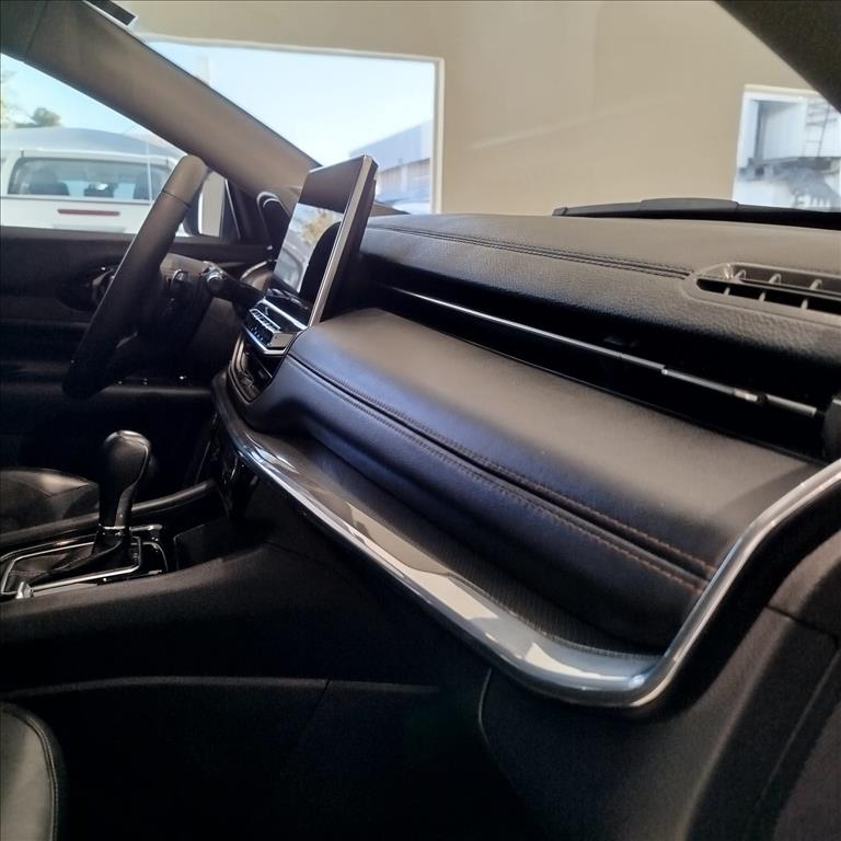COMPASS 2.0 TD350 TURBO DIESEL LIMITED AT9
