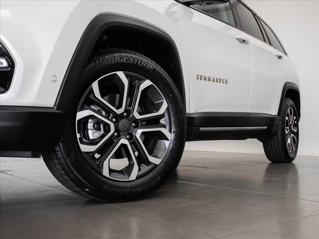 COMMANDER 1.3 T270 TURBO FLEX LIMITED AT63