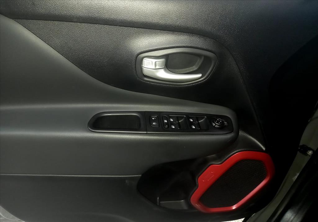 RENEGADE 1.3 T270 TURBO FLEX TRAILHAWK 4X4 AT916