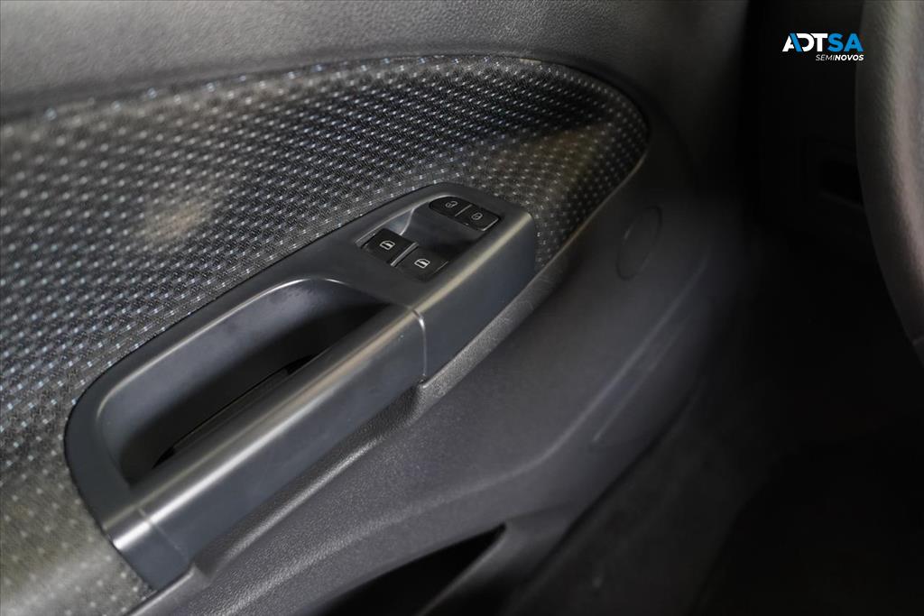 VOLKSWAGEN VOYAGE 1.0 MI TRENDLINE 8V FLEX 4P MANUAL