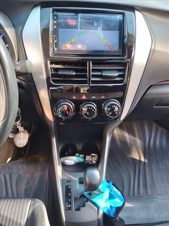 YARIS 1.3 16V FLEX XL LIVE MULTIDRIVE7