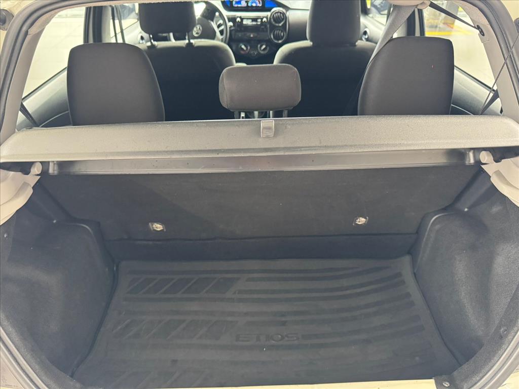 Toyota-ETIOS-1.5 X PLUS 16V FLEX 4P AUTOMÁTICO