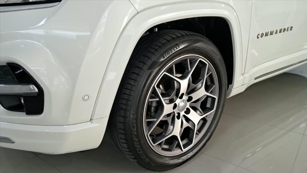 COMMANDER 1.3 T270 TURBO FLEX OVERLAND AT62