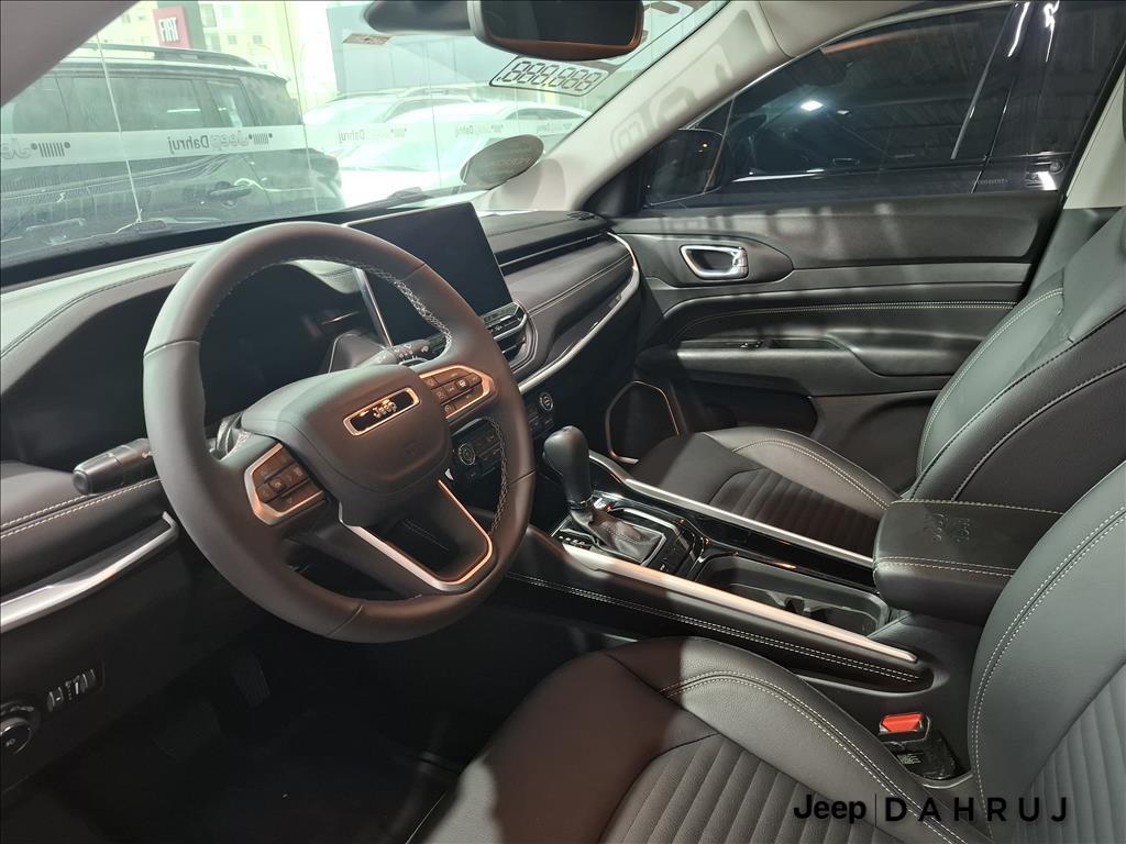 COMMANDER 1.3 T270 TURBO FLEX LONGITUDE AT68