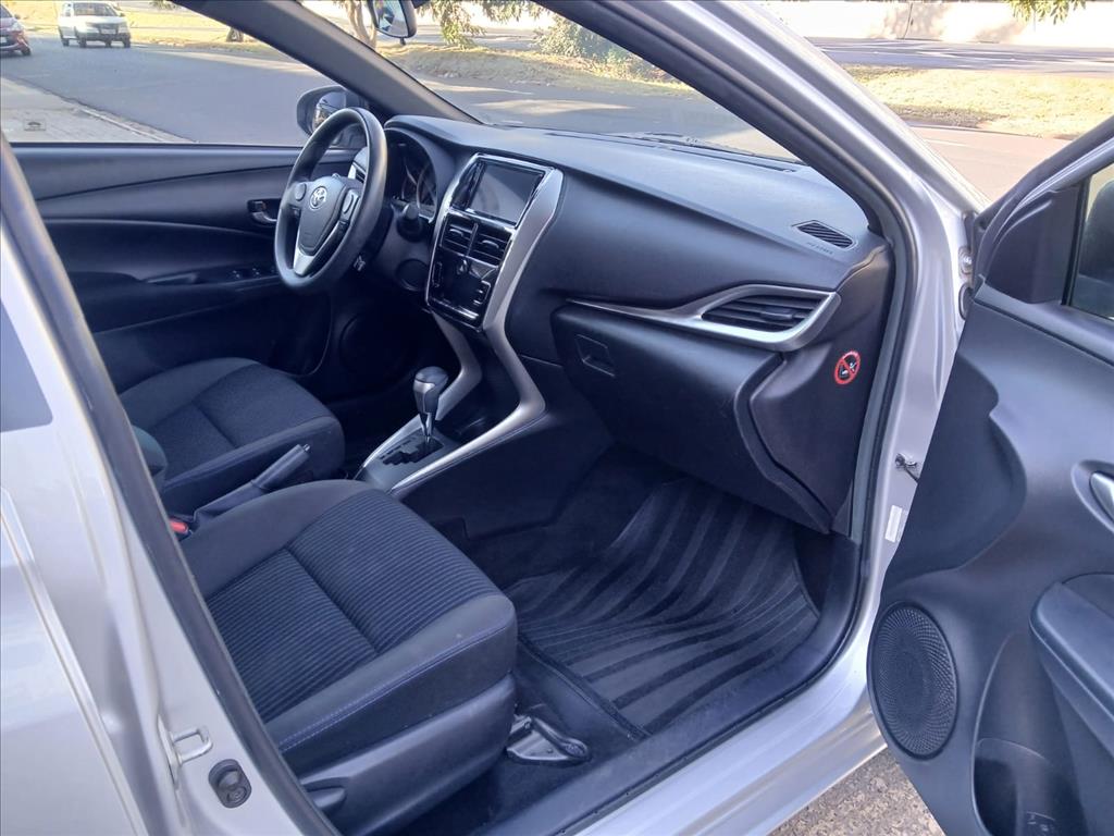 YARIS 1.5 16V FLEX XL PLUS CONNECT MULTIDRIVE13