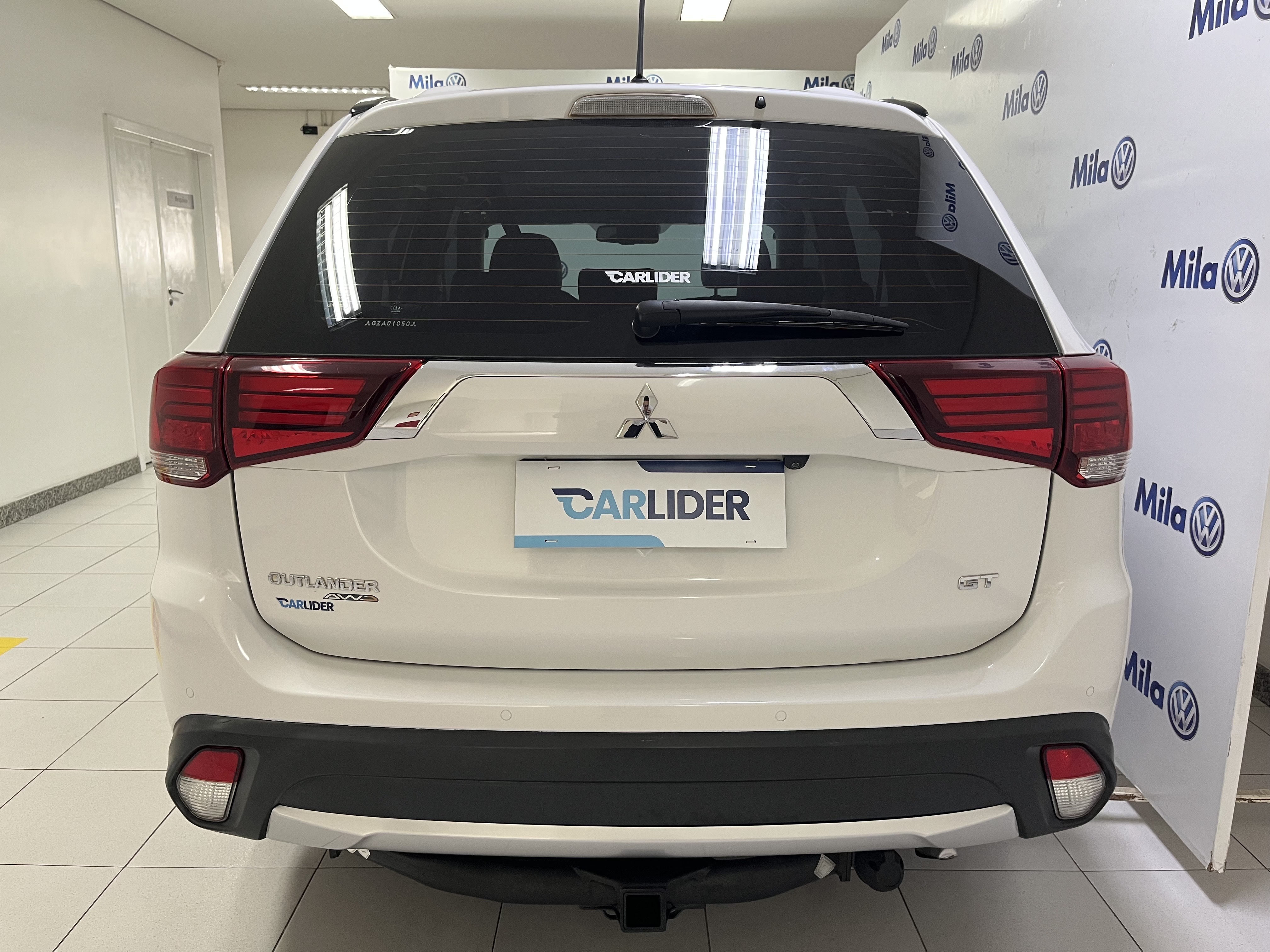 OUTLANDER 3.0 GT 4X4 V6 24V GASOLINA 4P AUTOMÁTICO3