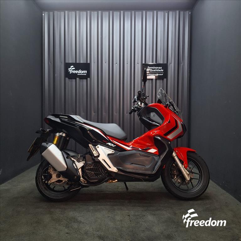 Moto HONDA do modelo ADV ADV 2021/2021