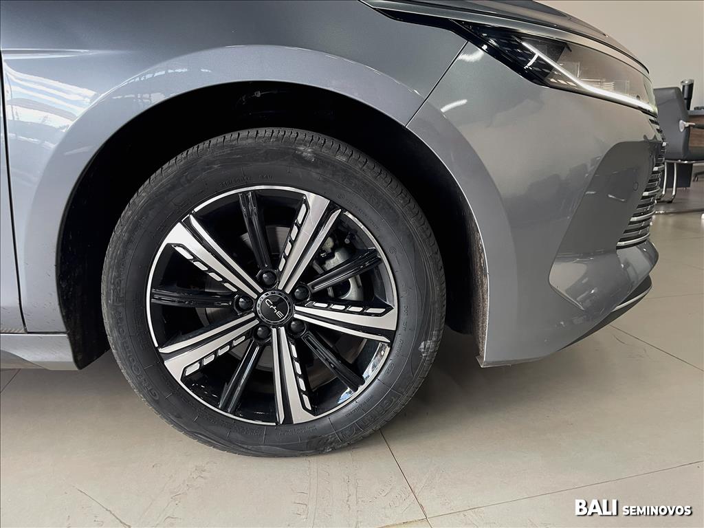 KING 1.5 DM-I PHEV GS AUTOMÁTICO8