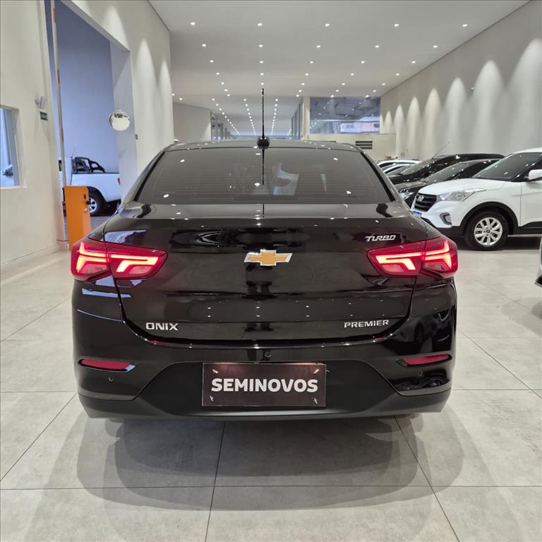 ONIX PLUS 1.0 TURBO FLEX PREMIER AUTOMÁTICO4