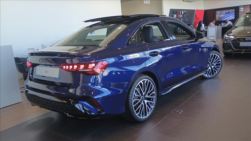 A3 2.0 40 TFSI GASOLINA SEDAN PERFORMANCE BLACK S-TRONIC3