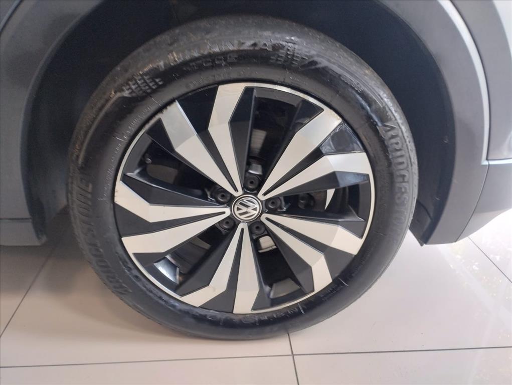 T-CROSS 1.0 200 TSI TOTAL FLEX AUTOMÁTICO T-CROSS 1.0 200 TSI TOTAL FLEX AUTOMÁTICO