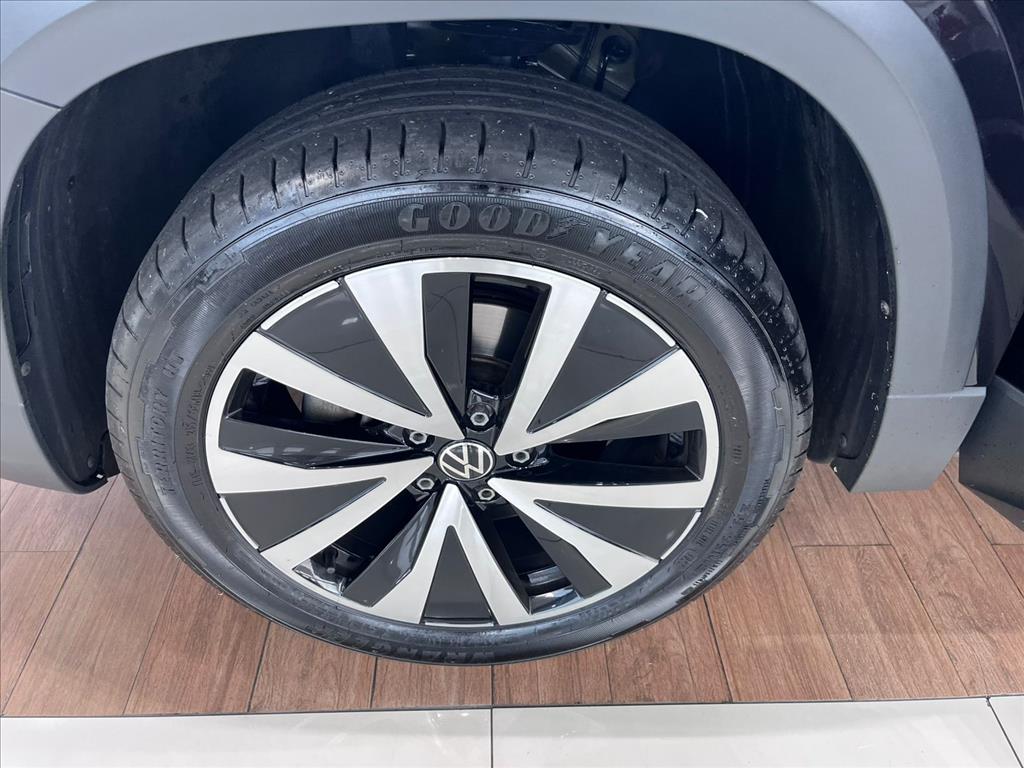 VW - Volkswagen-TAOS-1.4 250 TSI TOTAL FLEX COMFORTLINE AUTOMÁTICO