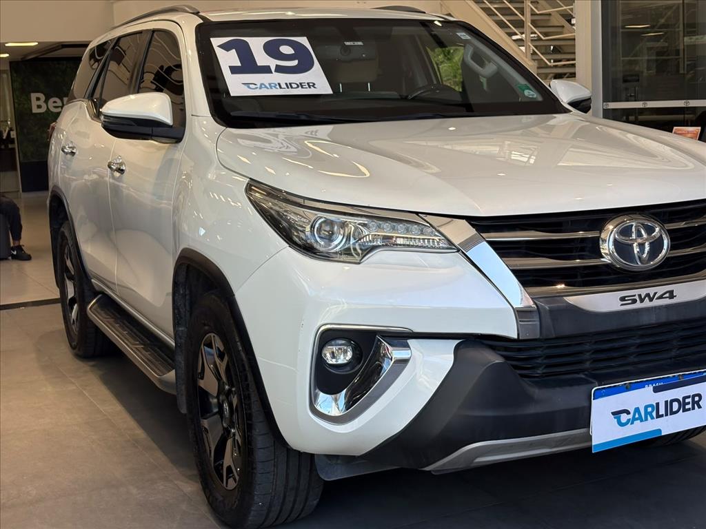 HILUX SW4 2.8 SRX DIAMOND 4X4 7 LUGARES 16V TURBO INTERCOOLER DIESEL 4P AUTOMÁTICO2