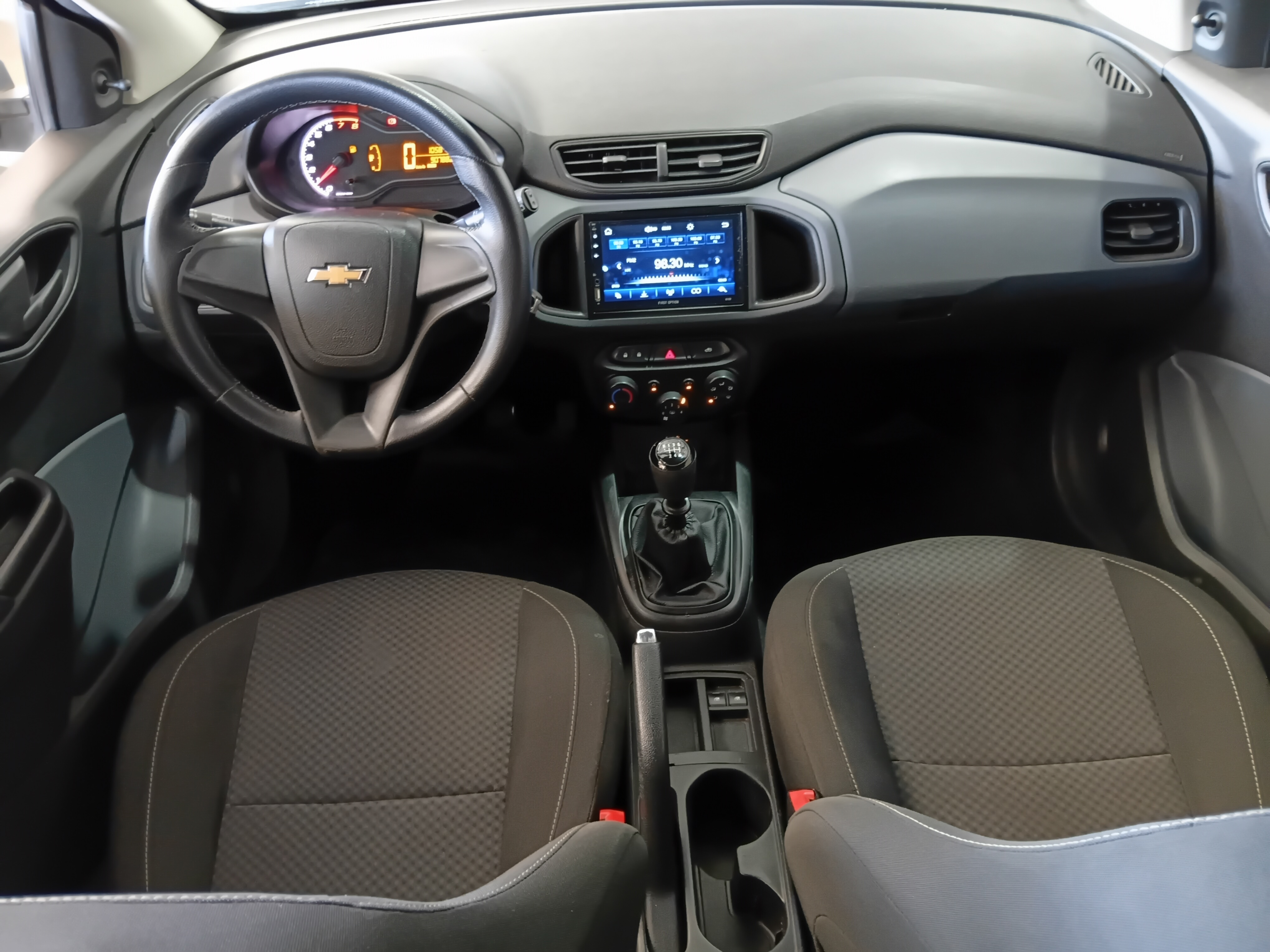 GM - Chevrolet-ONIX-1.0 MPFI JOY 8V FLEX 4P MANUAL