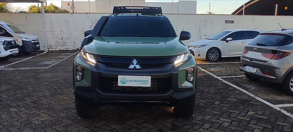 L200 TRITON 2.4 16V TURBO DIESEL SPORT SAVANA CD 4P 4X4 AUTOMÁTICO8