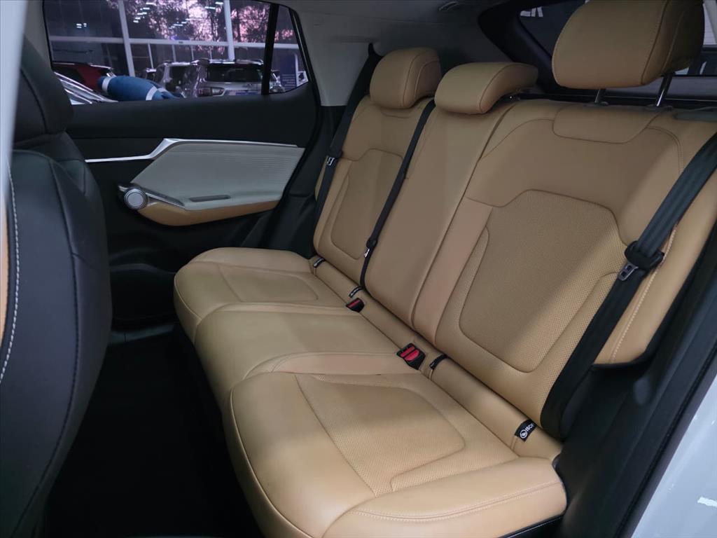 GS4 2.0 HEV ELITE AUTOMÁTICO8