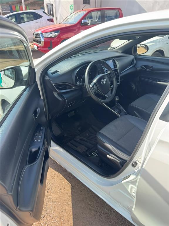 YARIS 1.5 16V FLEX XS CONNECT MULTIDRIVE11