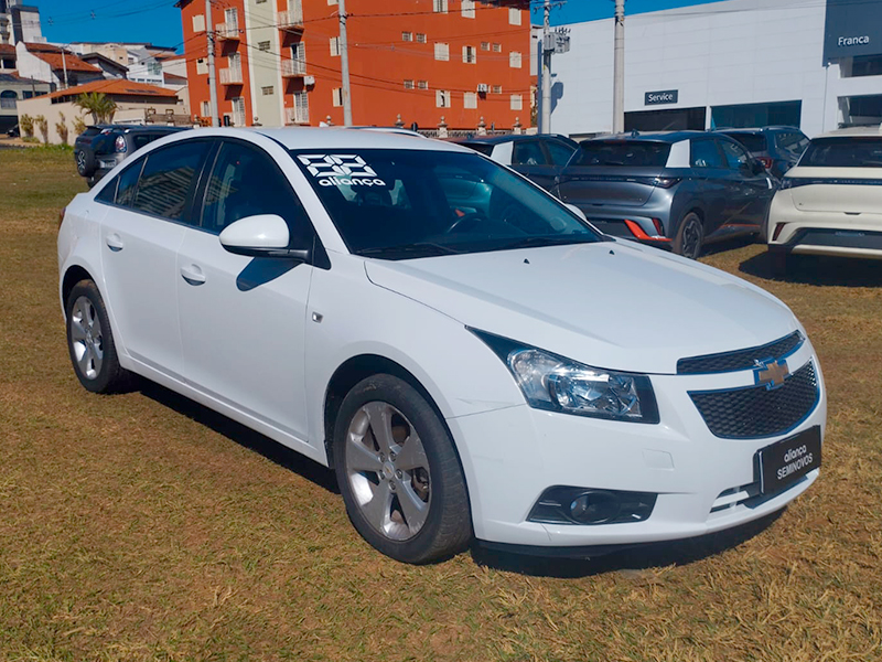 CRUZE 1.8 LT 16V FLEX 4P MANUAL2
