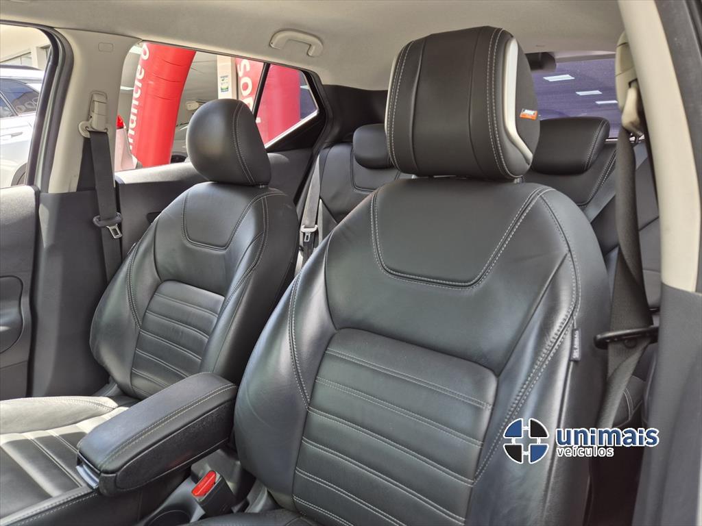 NISSAN KICKS 1.6 16V FLEXSTART EXCLUSIVE XTRONIC — foto 4