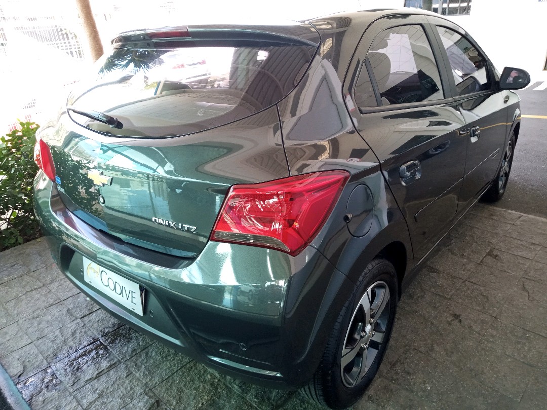ONIX 1.4 MPFI LTZ 8V FLEX 4P AUTOMÁTICO4